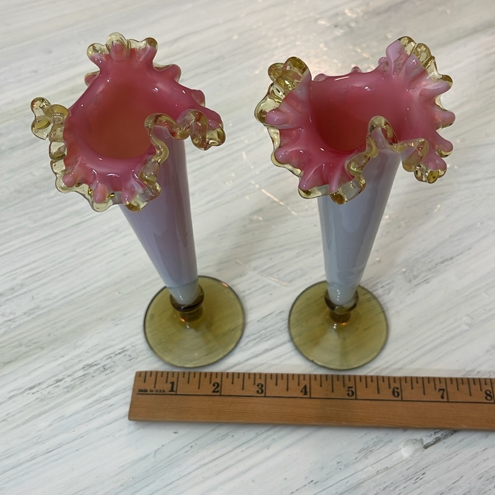 Vintage Art Glass Pedestal Base Ruffle Edge Bud Vase Set - Picture 6 of 11